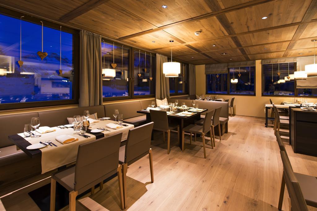 Hotel Palue Pontresina Ngoại thất bức ảnh