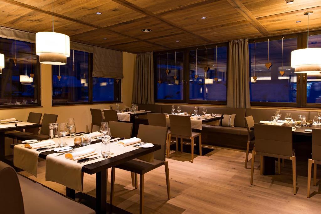 Hotel Palue Pontresina Ngoại thất bức ảnh